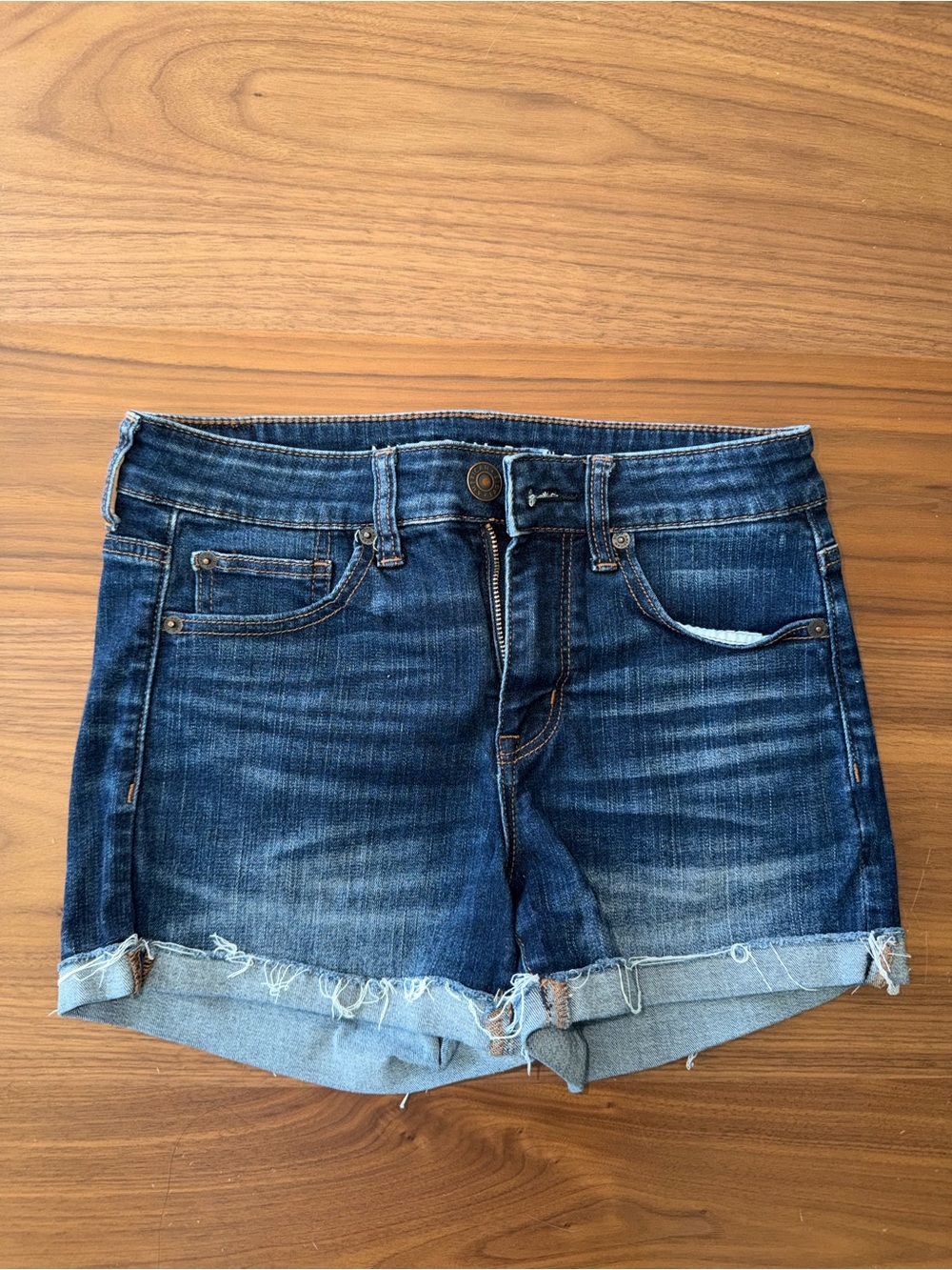 American Eagle High rise shortie size 4